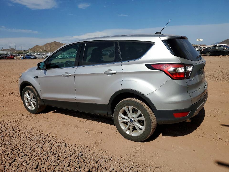 Zdjęcie 2 z aukcji – 2017 FORD ESCAPE z VIN 1FMCU9GD6HUE49777