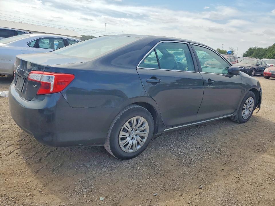 Photo 3 from auction – 2014 TOYOTA CAMRY with VIN 4T1BF1FK7EU305674