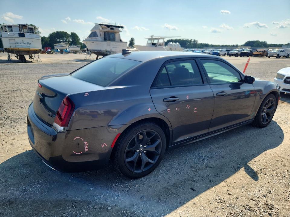 Photo 3 from auction – 2022 CHRYSLER 300 with VIN 2C3CCADG0NH134368