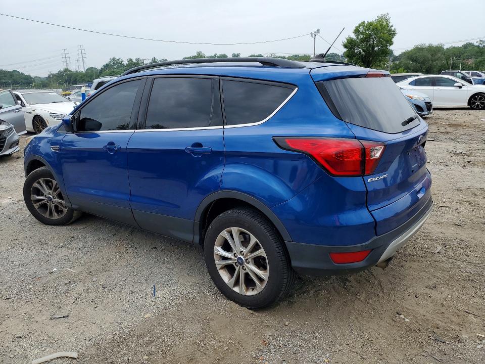 Photo 2 from auction – 2019 FORD ESCAPE with VIN 1FMCU9HD2KUA12655