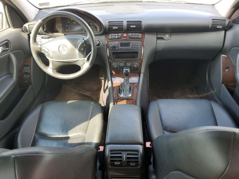 Photo 8 from auction – 2003 MERCEDES-BENZ C with VIN WDBRF61J73E014029