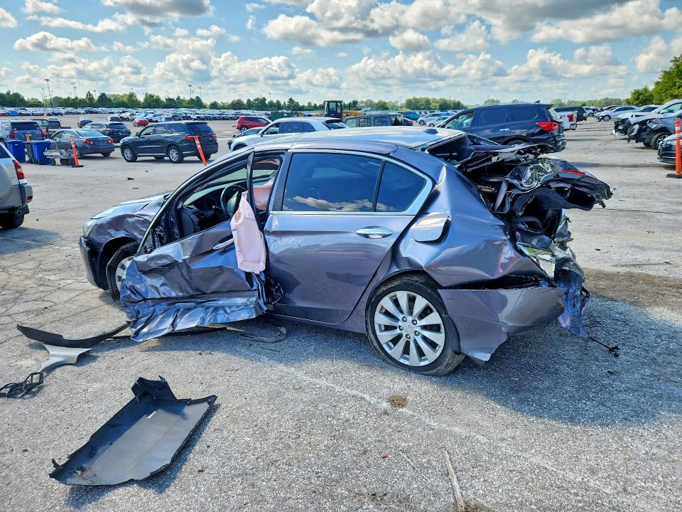 Photo 2 from auction – 2013 HONDA ACCORD with VIN 1HGCR2F89DA170614