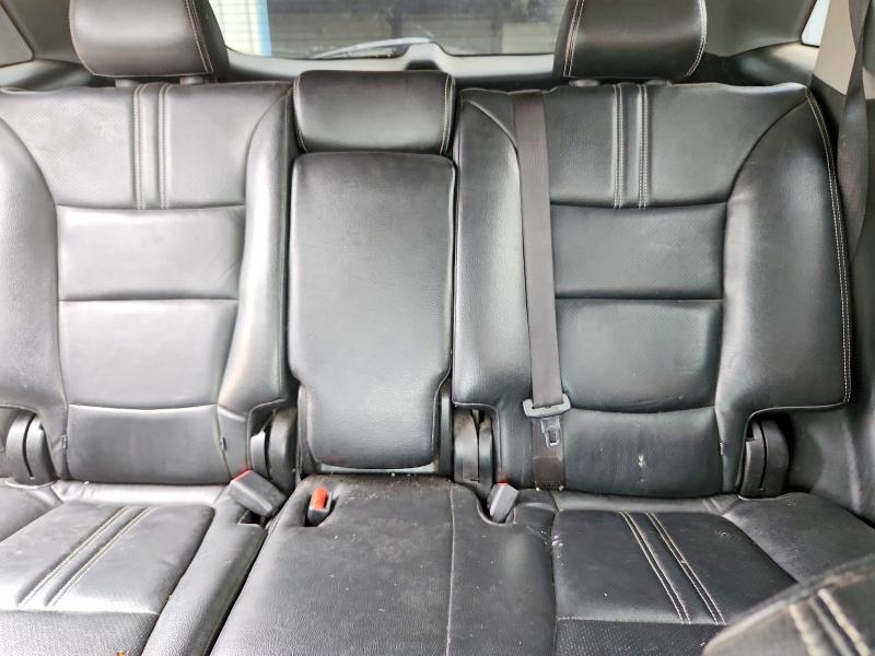 Photo 10 from auction – 2013 KIA SORENTO with VIN 5XYKT3A6XDG319751