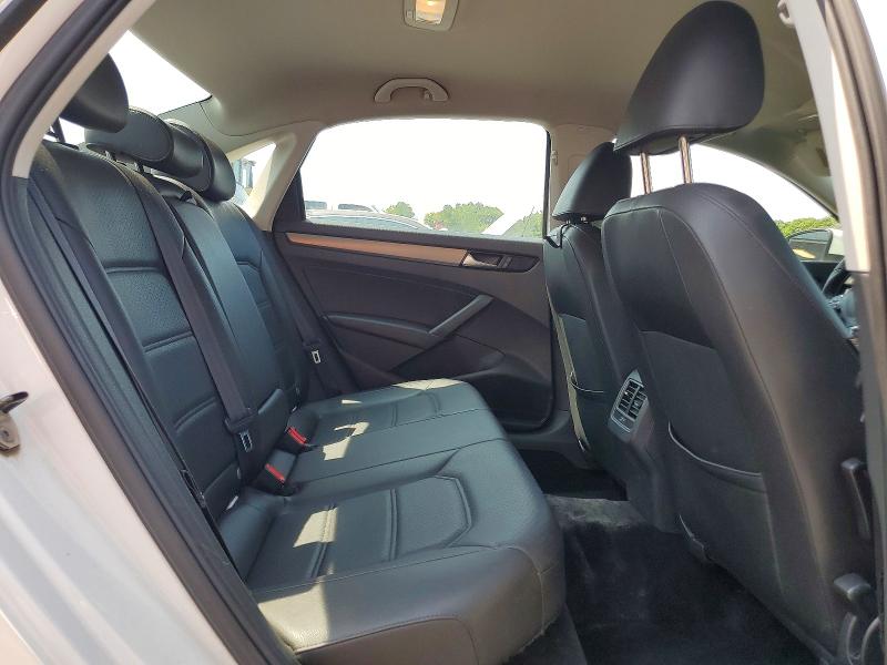 Photo 10 from auction – 2014 VOLKSWAGEN PASSAT with VIN 1VWBT7A38EC040265