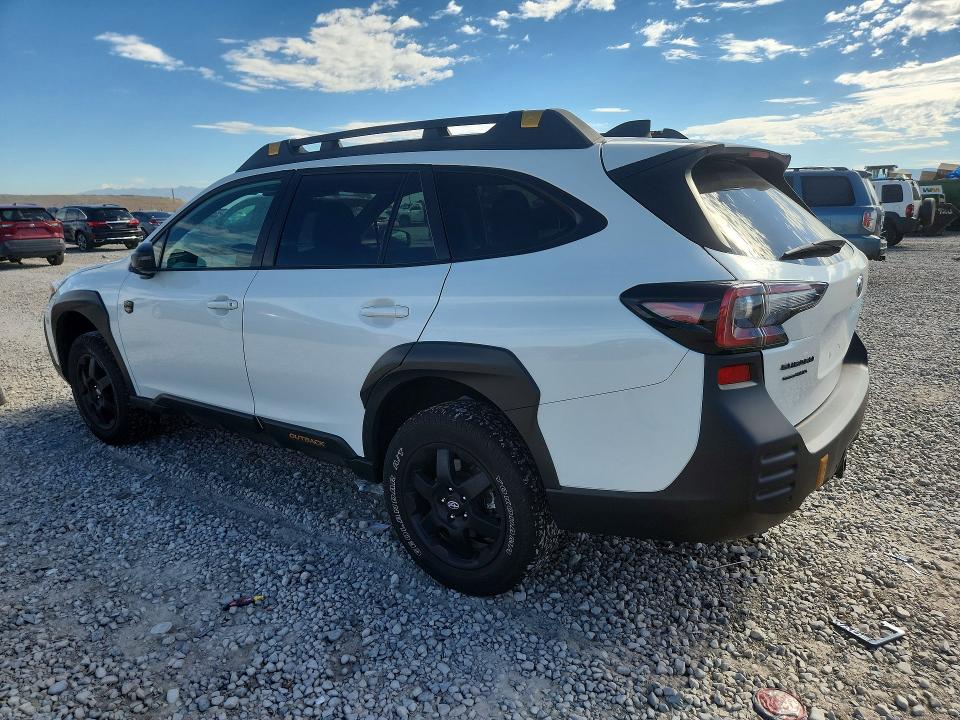 Photo 2 from auction – 2023 SUBARU OUTBACK with VIN 4S4BTGUD5P3185365