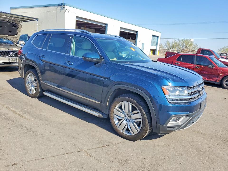 Photo 4 from auction – 2018 VOLKSWAGEN ATLAS with VIN 1V2NR2CA4JC528683