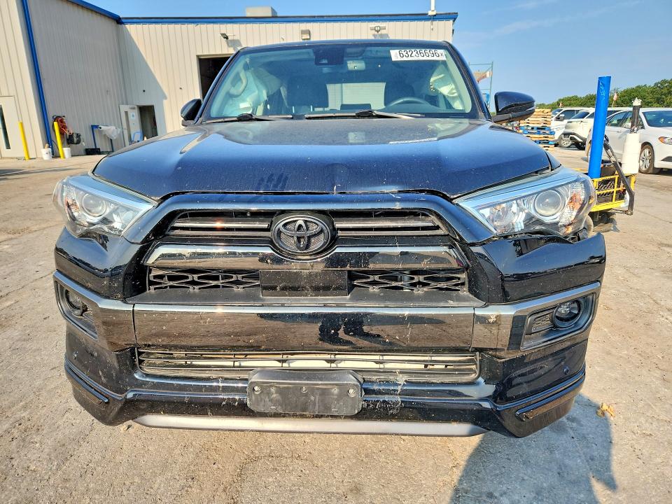 Снимка 5 от търг – 2020 TOYOTA 4RUNNER с VIN JTEBU5JR3L5832393