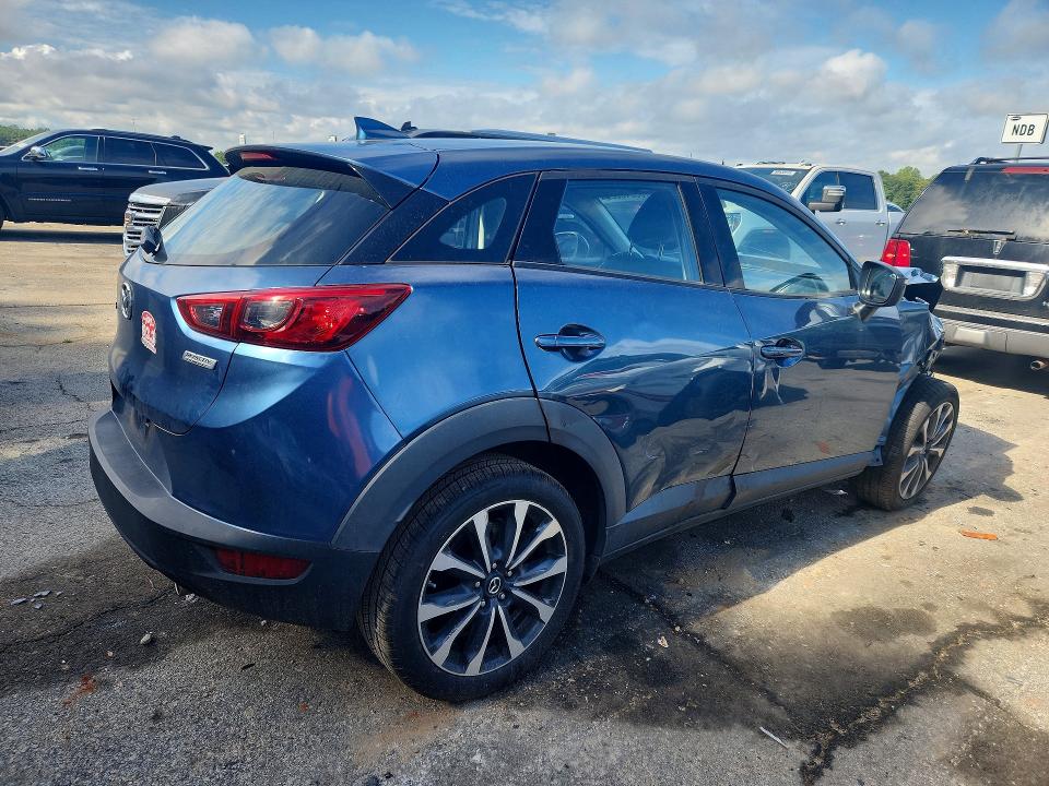 Photo 3 from auction – 2019 MAZDA CX-3 with VIN JM1DKDC7XK1449646