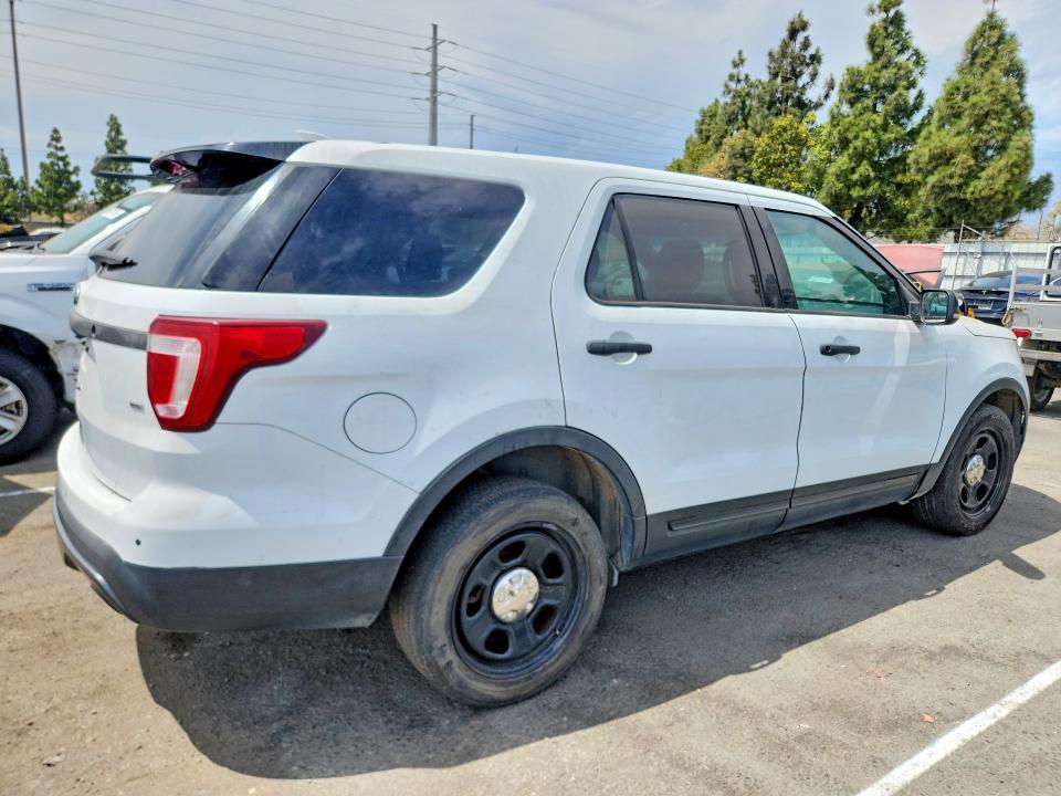 Photo 3 from auction – 2016 FORD EXPLORER with VIN 1FM5K8AR0GGB65314