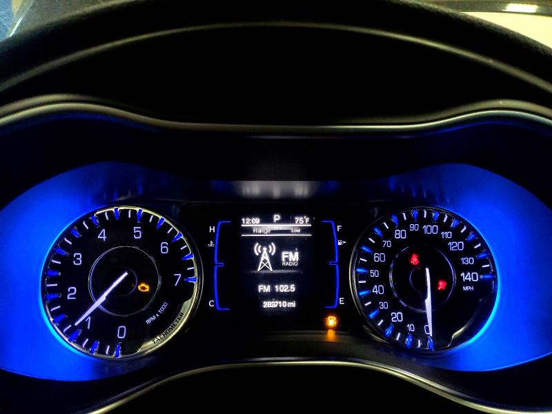 Фото 9 с аукциона – 2015 CHRYSLER 200 с VIN 1C3CCCAB2FN603912
