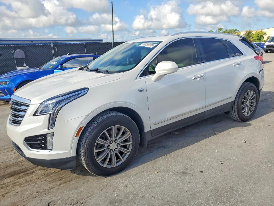 CADILLAC XT5 2017 with VIN 1GYKNBRS2HZ201927 - Photo from auction