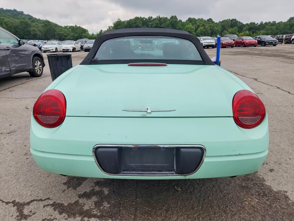Photo 6 from auction – 2004 FORD THUNDERBIRD with VIN 1FAHP60A94Y100833