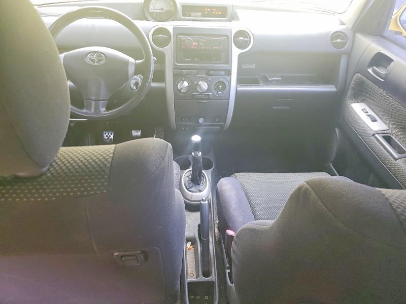 Photo 8 from auction – 2005 SCION XB with VIN JTLKT334254016513
