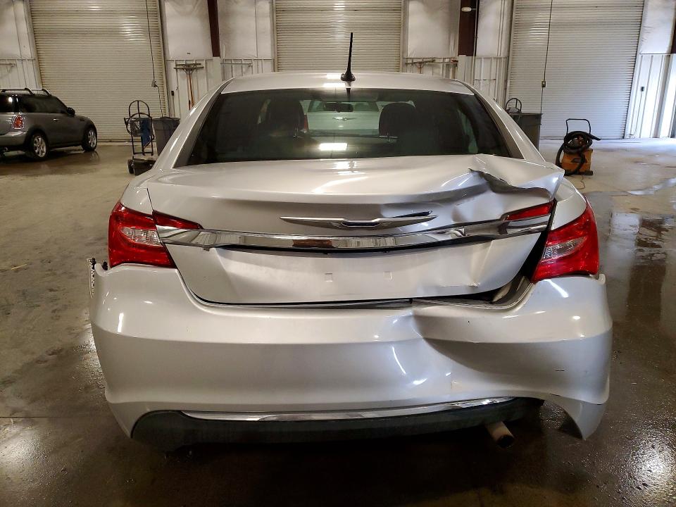 Photo 6 from auction – 2012 CHRYSLER 200 with VIN 1C3CCBAB9CN126854