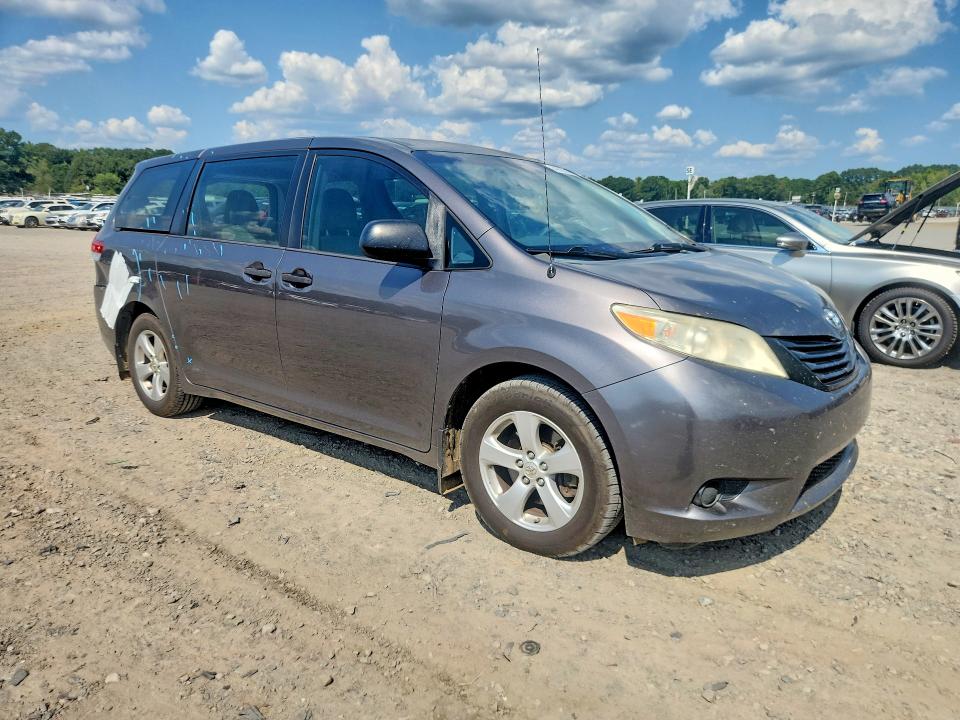 Photo 4 from auction – 2013 TOYOTA SIENNA with VIN 5TDZK3DC8DS398536
