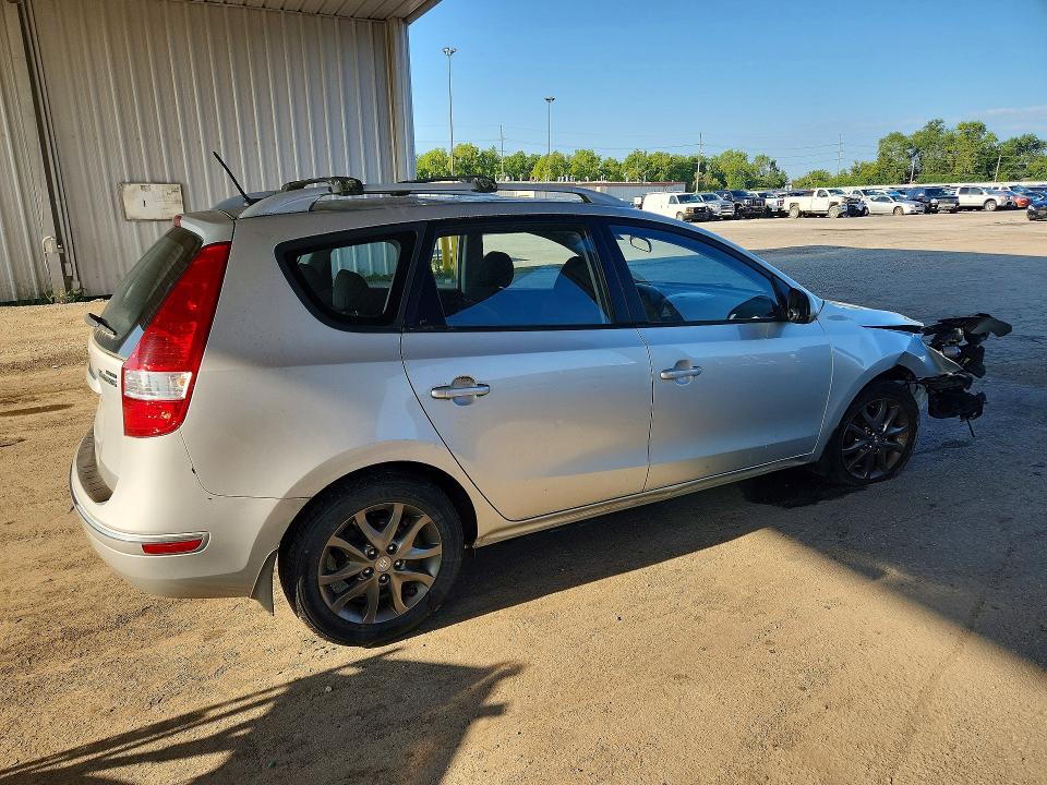 Снимка 3 от търг – 2012 HYUNDAI ELANTRA TOURING с VIN KMHDC8AE0CU130046