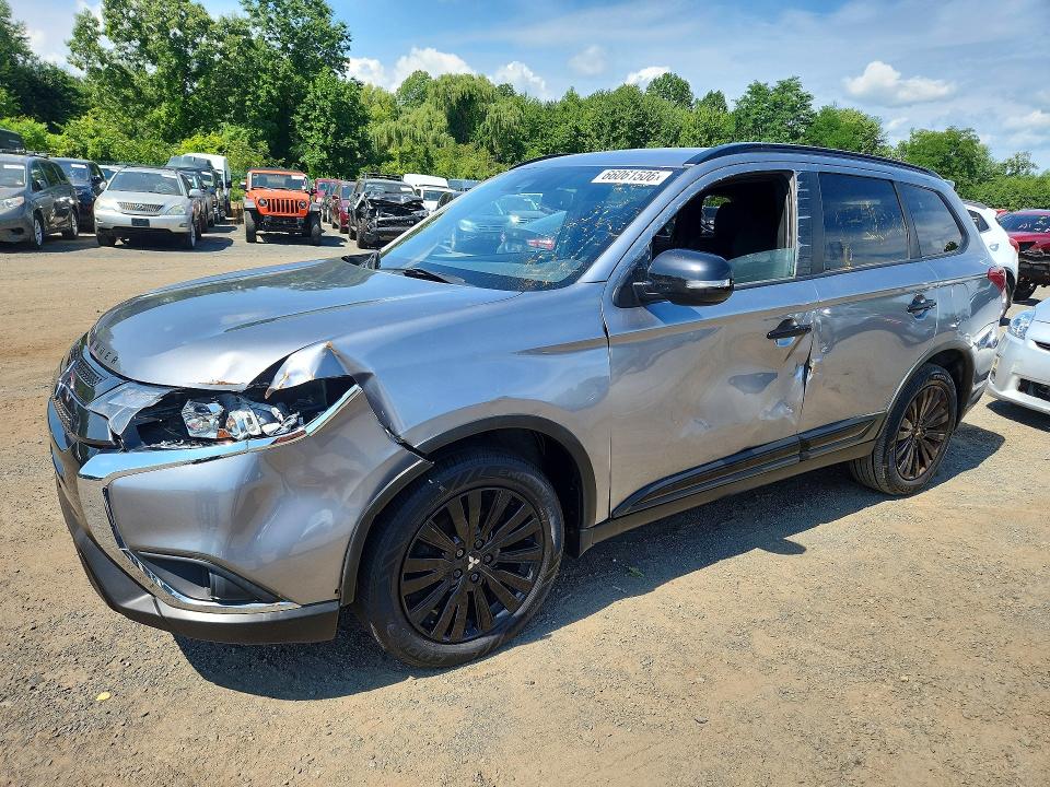 MITSUBISHI OUTLANDER 2020 with VIN JA4AZ3A37LZ014704 - Photo from auction