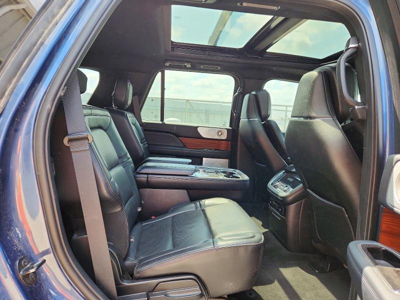 Photo 11 from auction – 2019 LINCOLN NAVIGATOR with VIN 5LMJJ2LT8KEL09555