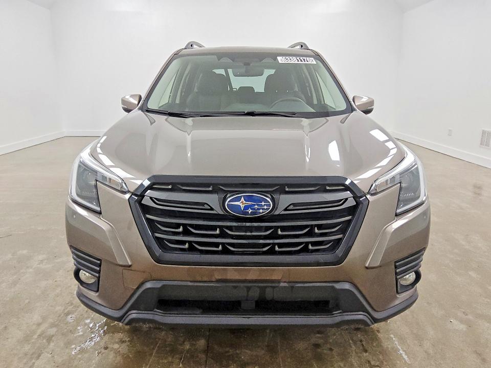 Photo 5 from auction – 2023 SUBARU FORESTER with VIN JF2SKANC4PH457001