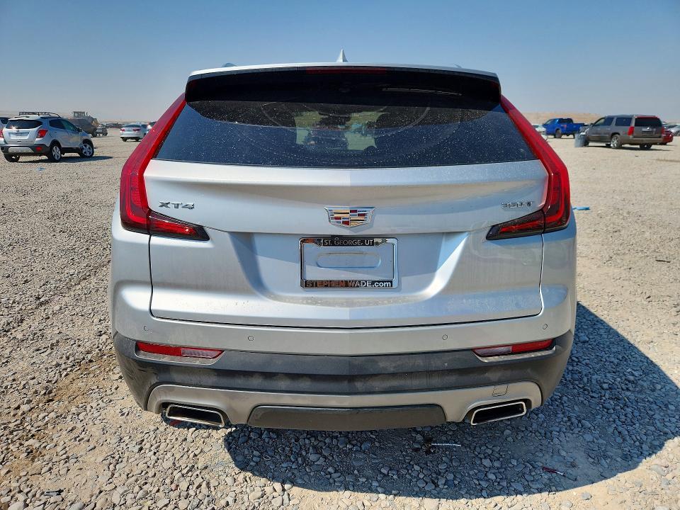 Photo 6 from auction – 2021 CADILLAC XT4 with VIN 1GYFZCR47MF035087