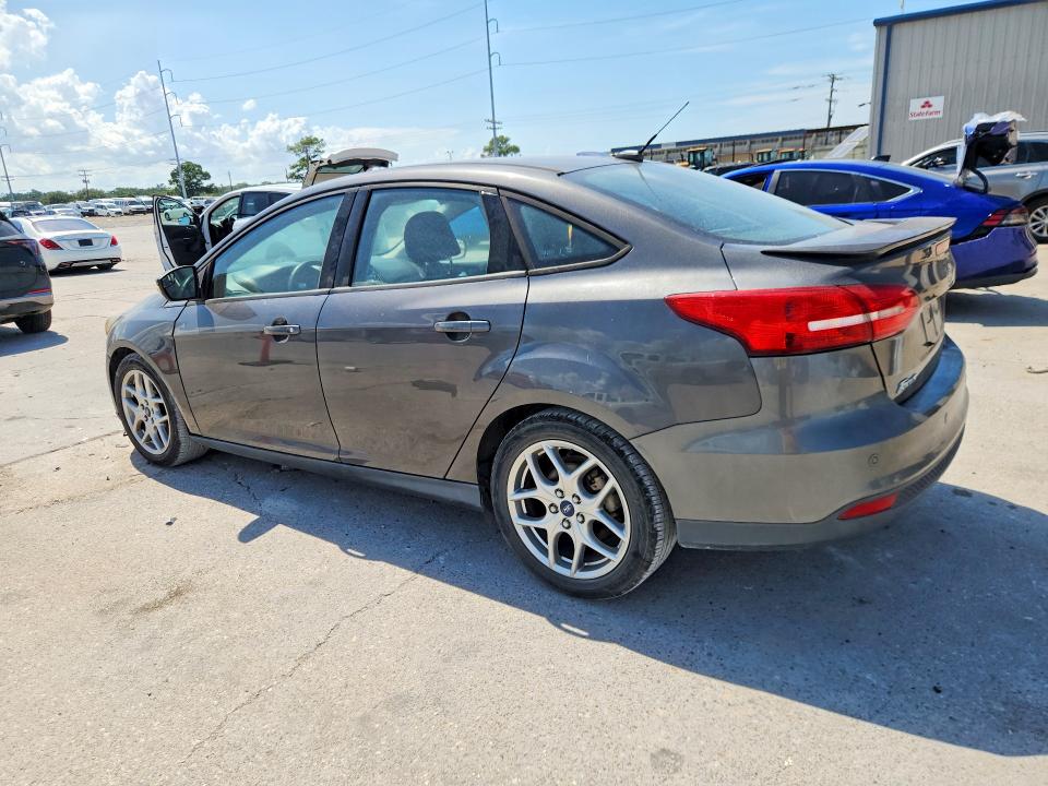 Photo 2 from auction – 2015 FORD FOCUS with VIN 1FADP3F27FL230400
