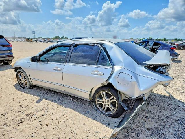 Photo 2 from auction – 2007 HONDA ACCORD with VIN JHMCM56397C003907