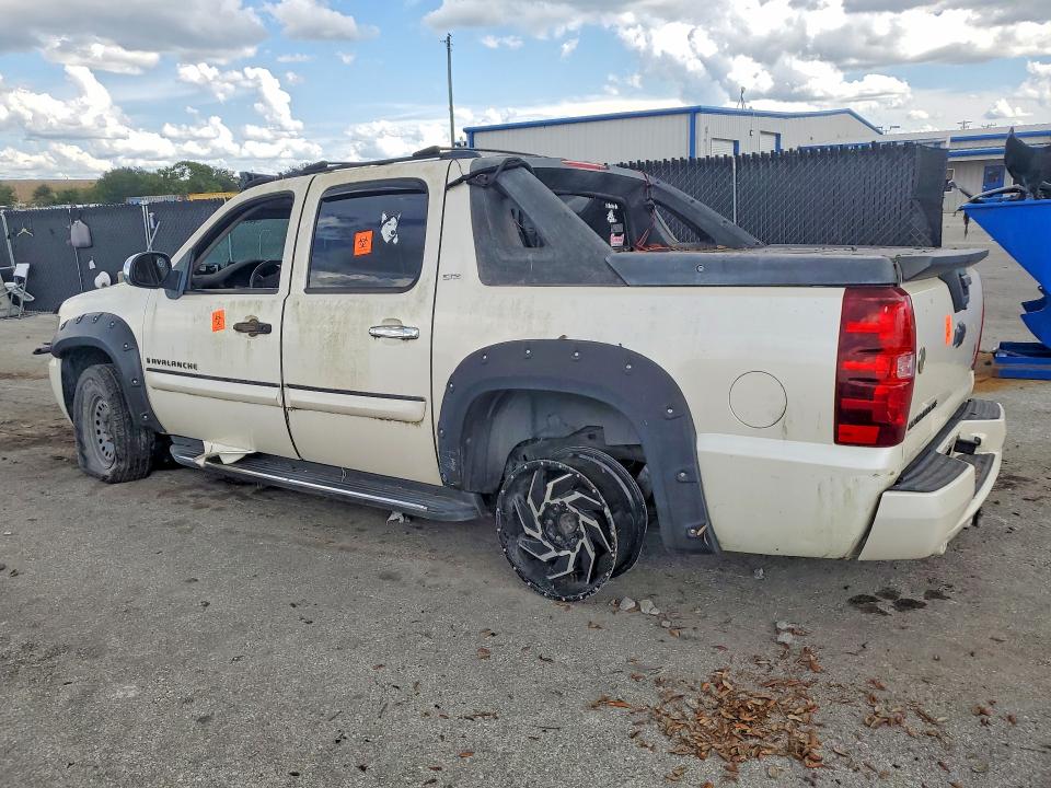 Photo 2 from auction – 2008 CHEVROLET AVALANCHE with VIN 3GNFK12358G193018