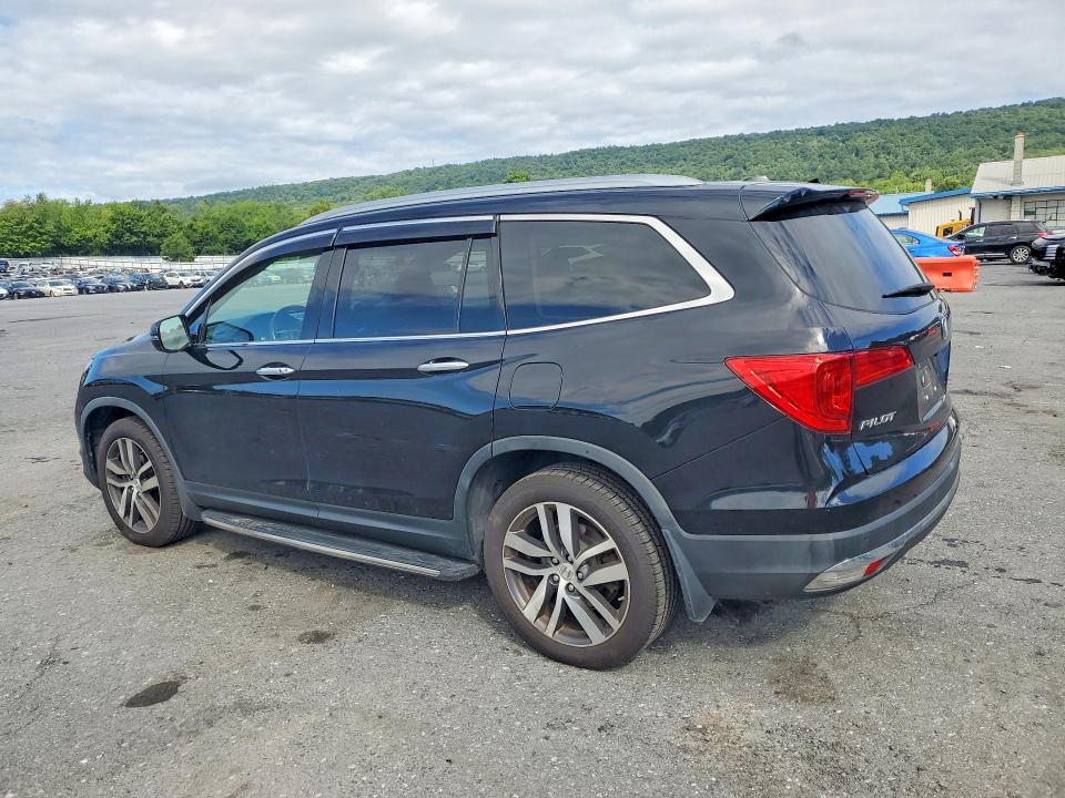 Photo 2 from auction – 2017 HONDA PILOT with VIN 5FNYF6H92HB062195