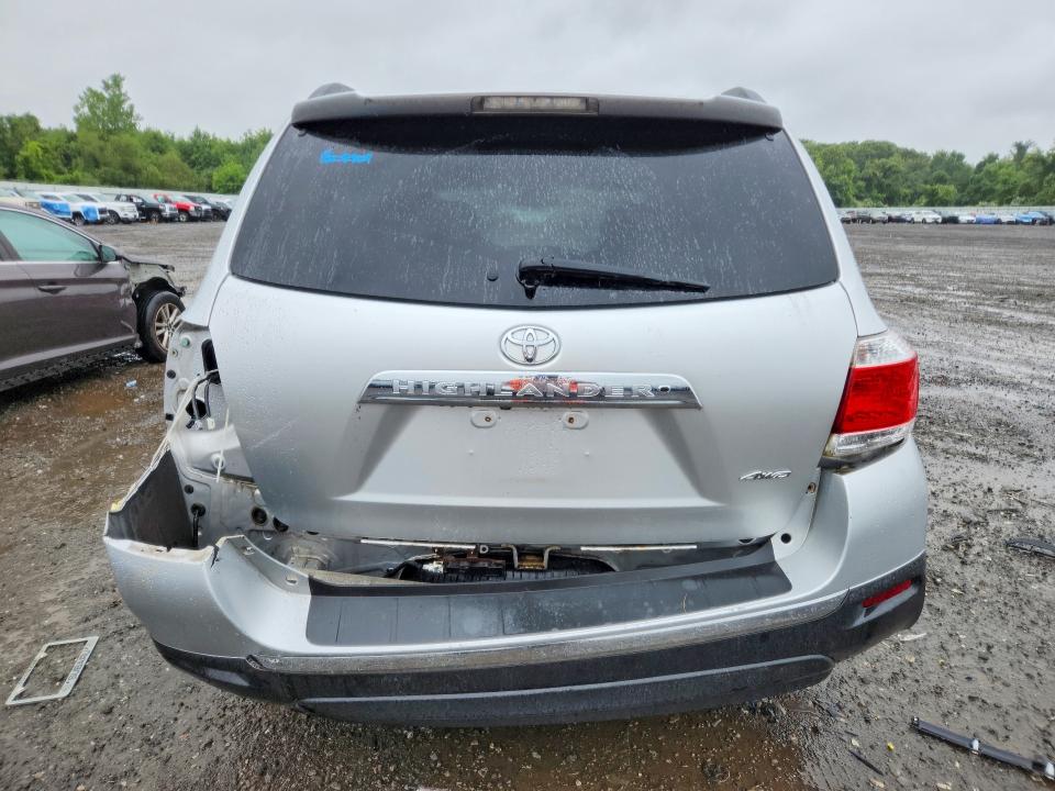 Photo 6 from auction – 2012 TOYOTA HIGHLANDER with VIN 5TDDK3EH7CS144447