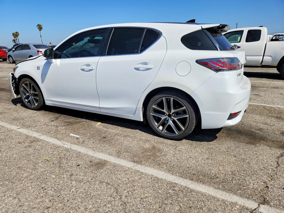 Photo 2 from auction – 2015 LEXUS CT with VIN JTHKD5BH4F2219987