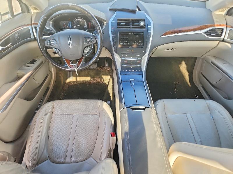 Photo 8 from auction – 2016 LINCOLN MKZ with VIN 3LN6L2LU6GR626153