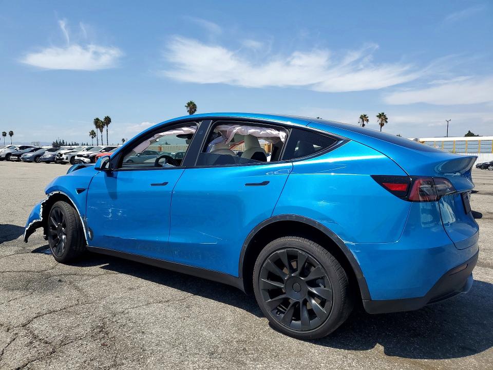 Photo 2 from auction – 2023 TESLA MODEL Y with VIN 7SAYGDEE7PA146935
