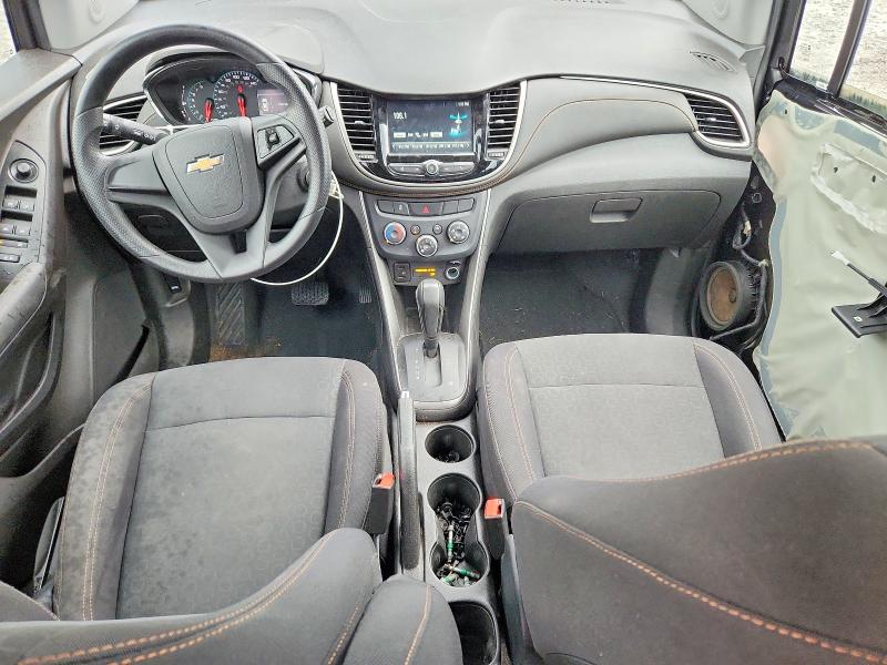 Photo 8 from auction – 2017 CHEVROLET TRAX with VIN 3GNCJNSBXHL230995