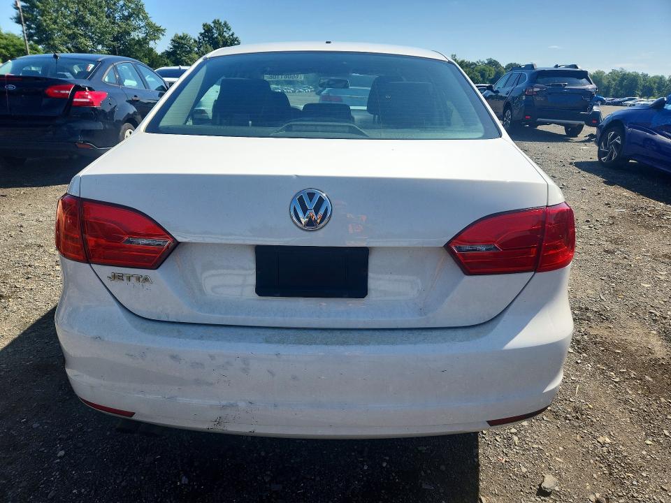 صورة رقم 6 من المزاد - 2014 VOLKSWAGEN JETTA مع VIN 3VW2K7AJ4EM234422