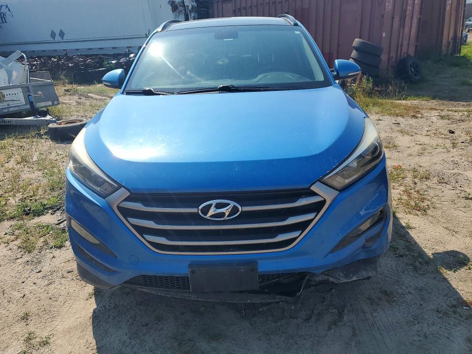 Photo 5 from auction – 2017 HYUNDAI TUCSON with VIN KM8J3CA4XHU289029