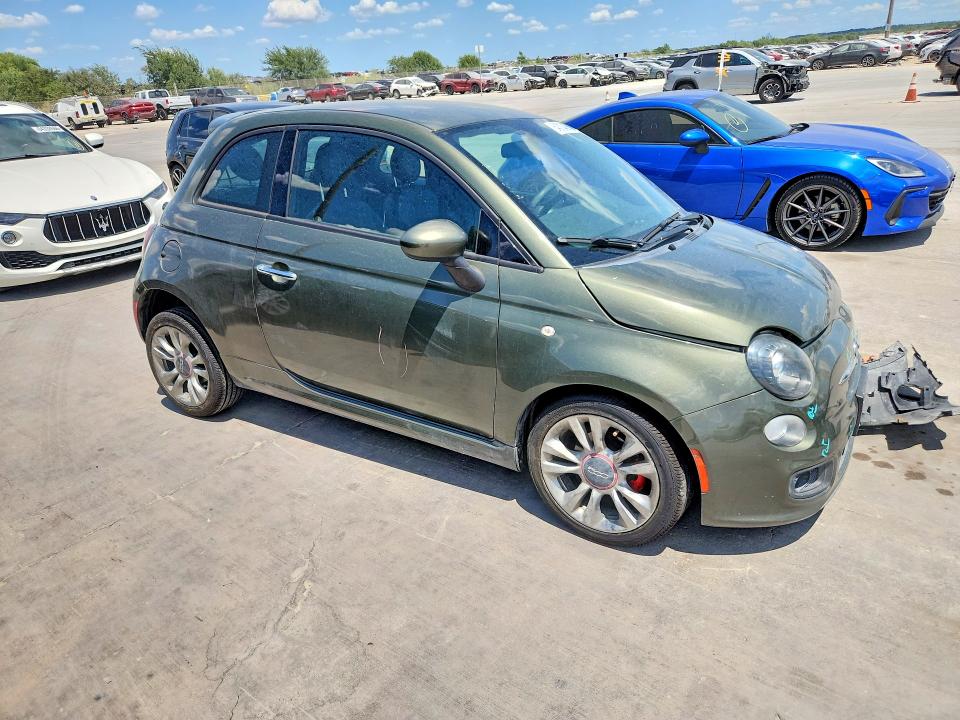 صورة رقم 4 من المزاد - 2015 FIAT 500 مع VIN 3C3CFFBR6FT648212