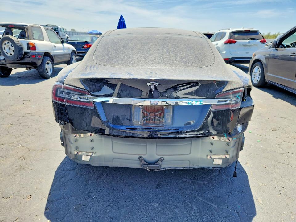 Photo 6 from auction – 2016 TESLA MODEL S with VIN 5YJSA1E23GF142148