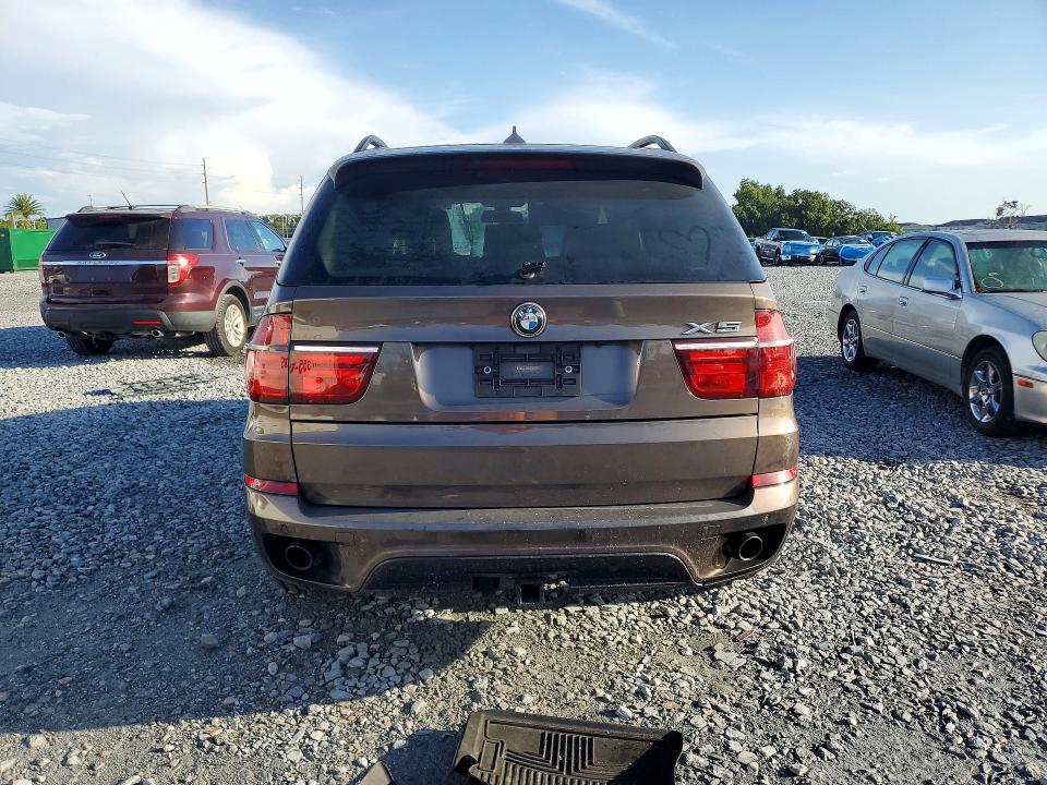 Photo 6 from auction – 2012 BMW X5 with VIN 5UXZW0C55CL669587
