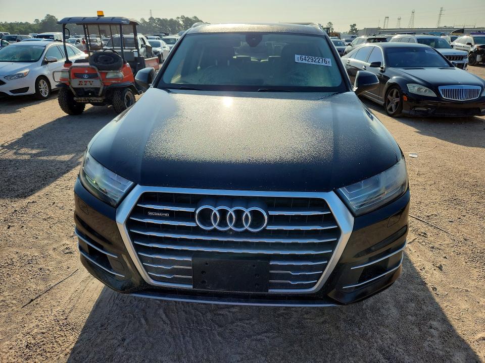 Photo 5 from auction – 2019 AUDI Q7 with VIN WA1LHAF74KD040054