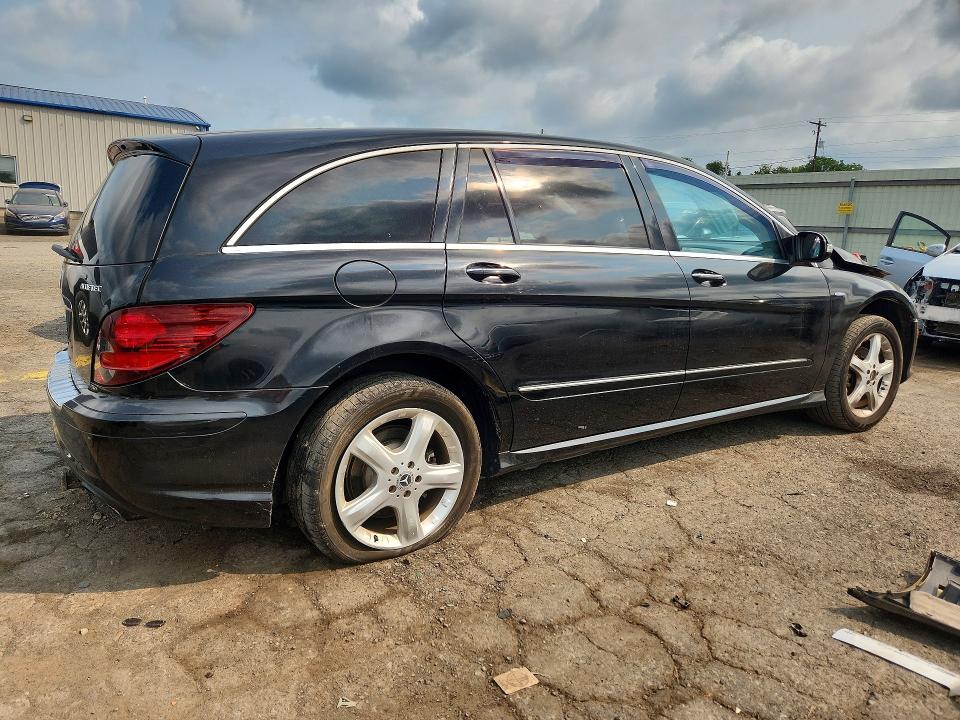 Photo 3 from auction – 2010 MERCEDES-BENZ R with VIN 4JGCB2FE8AA112431
