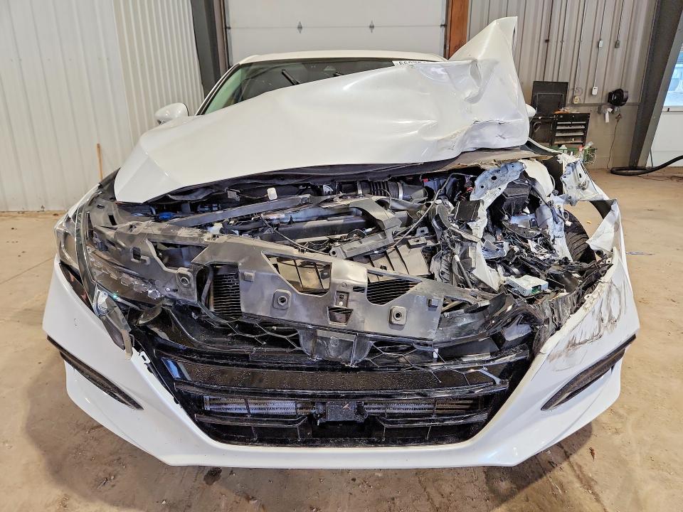 Photo 5 from auction – 2019 HONDA ACCORD with VIN 1HGCV2F90KA007948