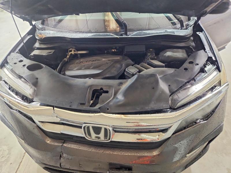 Photo 12 from auction – 2019 HONDA PILOT with VIN 5FNYF6H19KB065094
