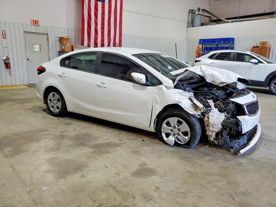 صورة رقم 4 من المزاد - 2017 KIA FORTE مع VIN 3KPFK4A77HE060111