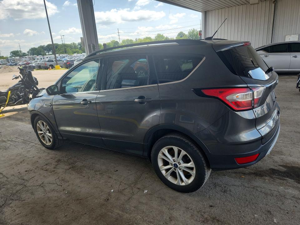 Photo 2 from auction – 2017 FORD ESCAPE with VIN 1FMCU0GD9HUA12707