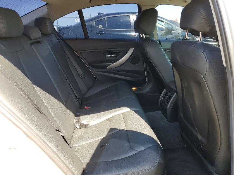 Photo 10 from auction – 2017 BMW 320 with VIN WBA8A9C50HK619917