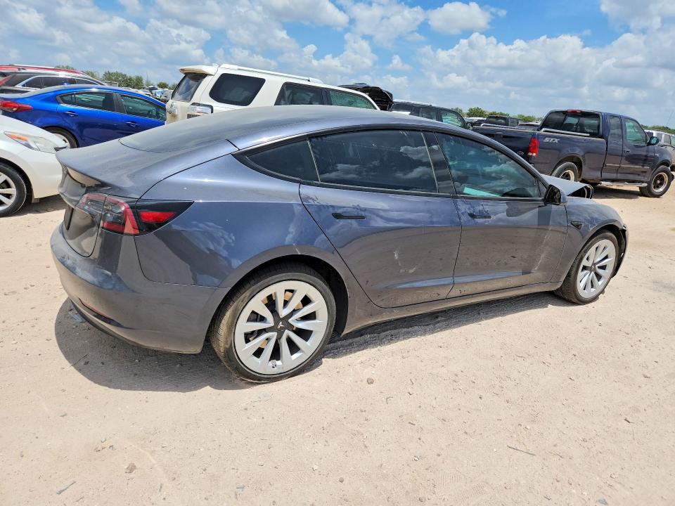 Foto 3 de la subasta – 2023 TESLA MODEL 3 con VIN 5YJ3E1EA2PF671901