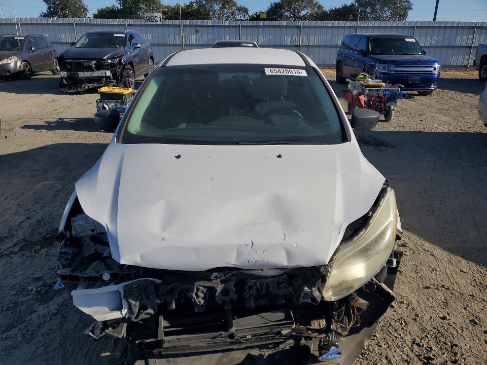 Photo 5 from auction – 2013 FORD FOCUS with VIN 1FADP3E26DL184847