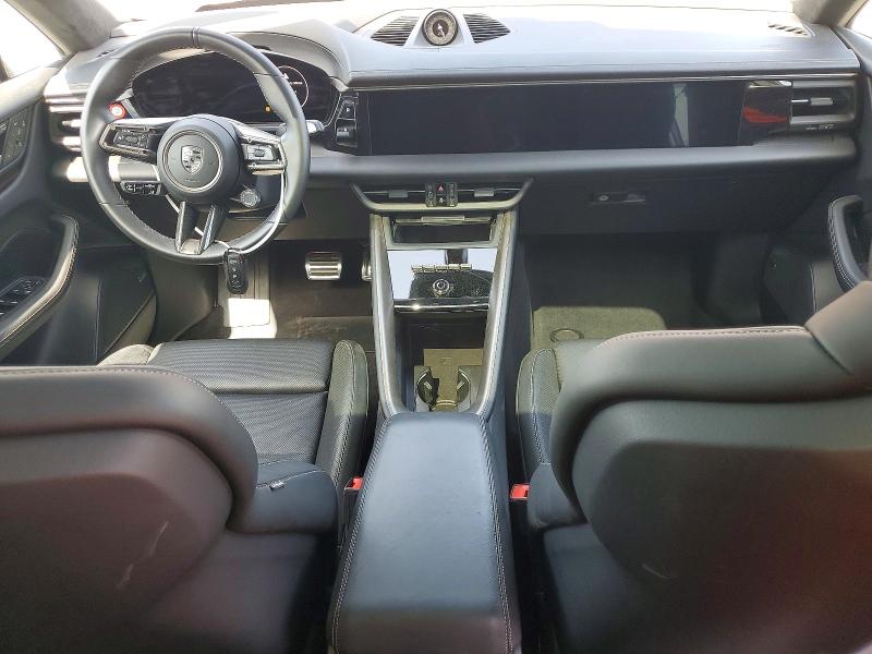 Photo 8 from auction – 2024 PORSCHE MACAN with VIN WP1AC2XA2RL200309