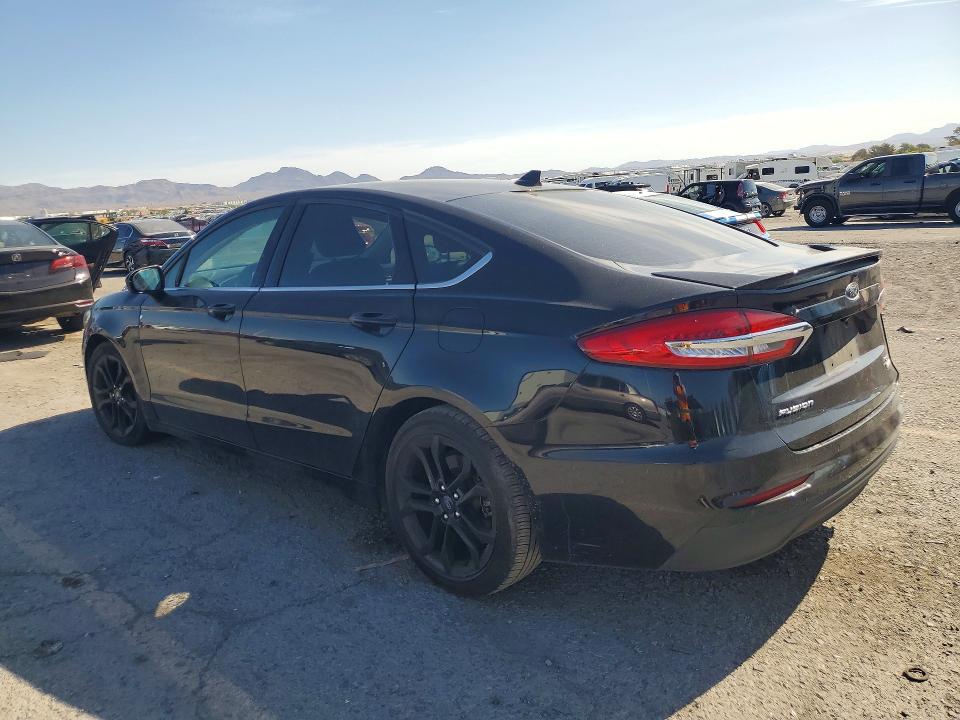Photo 2 from auction – 2019 FORD FUSION with VIN 3FA6P0HD0KR176391