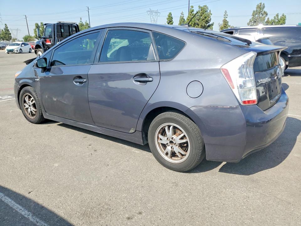 Photo 2 from auction – 2011 TOYOTA PRIUS with VIN JTDKN3DU1B5355838